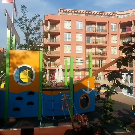 Apartment Rainbow 4 - Menada